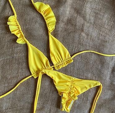 Kupaći kostimi: Dvodelni kupaći kostim – trokut bikini sa volanima - Model — 3