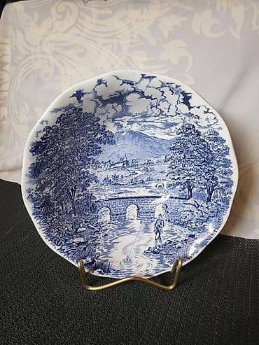 Engleska cinija Crown Ducal univerzalna iz 70ih.god. Engleska cinija