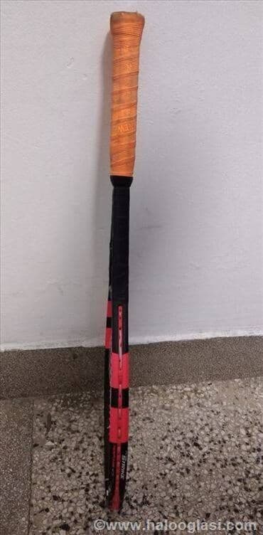 Stoni sportovi: Tenis reket Babolat 339 gr.,malo naprsao spoljni sloj,moze se — 3