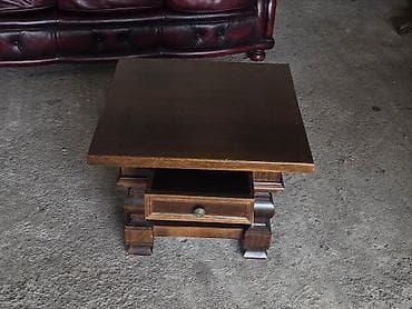 stilske komode: Drveni klub sto sa fiokom – klasičan masivni dizajn - Materijal: puno — 8