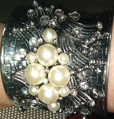 Personal Items: Bangle, Material: Stainless steel — 1