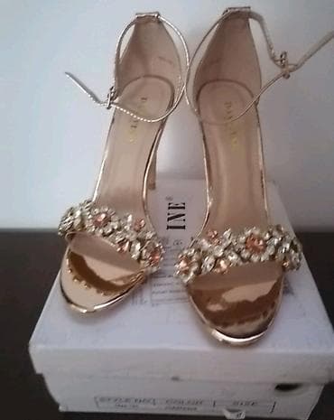 Nove sandale, br. 37