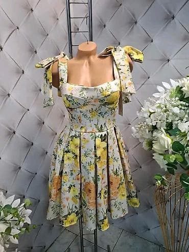 Women's Clothing: Haljina sa cvetnim printom. - Pripijen korzet gornji deo sa formiranim — 3