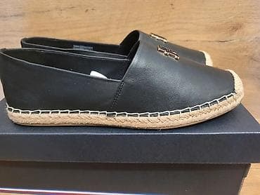 muško ženske stvari: Tommy Hilfiger ženske espadrile - Model: klasične slip-on espadrile - — 2