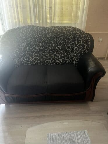 deciji set sto i stolica: Garnitura nameštaja u crnoj boji sa trosedom, dvosedom i foteljom — 2