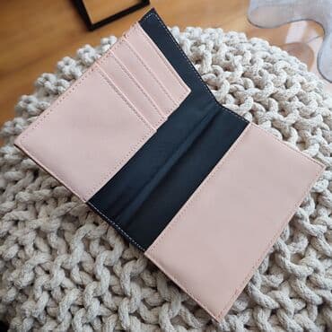 polaroid naocare beograd: Guess, Material: Faux leather — 1