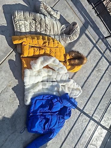 Jakne u odlicnom stanju, vel razne. za sve informacije politajte