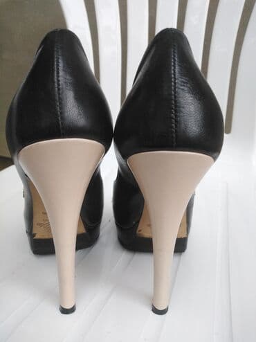 mokasine novi sad: Pumps, 37 — 4
