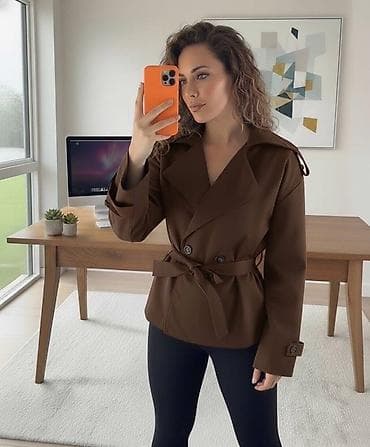 Ostalo: 🔥Ženska kraća jakna/kaput sa kaišem
3700 din — 1