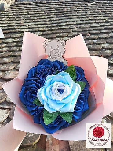 dijamantska ruza: Buket od veštačkih ruža sa dekoracijom – “Nada Ruža” - Raskošni — 3