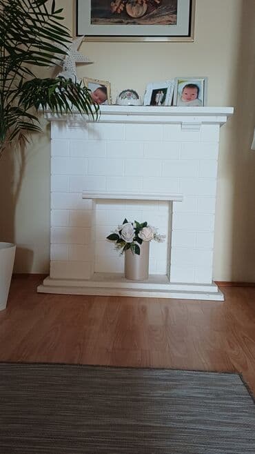 forma ideale dvosedi na razvlacenje: Ukrasni kamin od stirodura. Dimenzije kamina: 98x90x30 cm (Širina x — 6