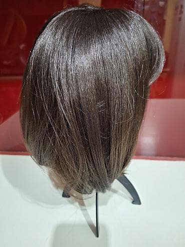 Ureznice: Perika – kratki bob sa šiškama, kestenasto smeđa - NOVA, OR - Stil — 2