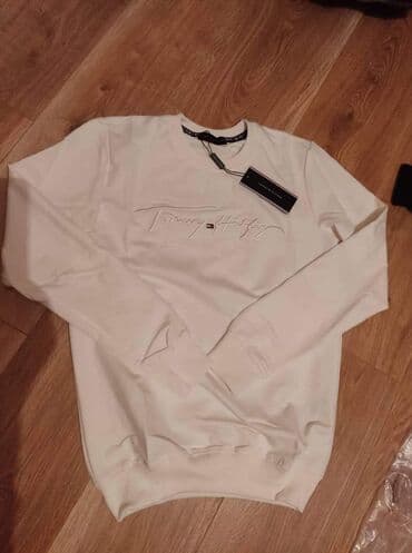hugo duks: Veličine S M L XL 2XL
Cena 2600 din — 2
