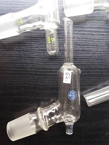 separator za prste: Laboratorijsko staklo III
 Adapteri konektori — 6