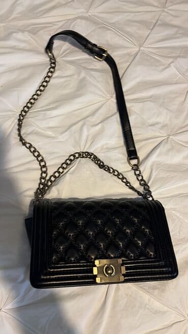 Personal Items: Shoulder bag — 1