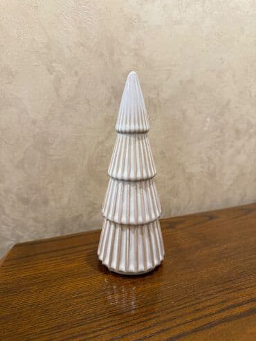 Ugaone garniture: Prodajem elki — 1