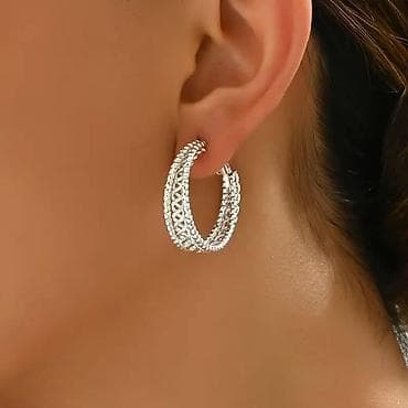 cipele 35 type 1 per page 40: Srebrne minđuše – obruči sa trostrukim isprepletenim dizajnom - — 1