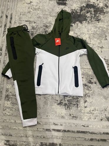 Komplet, XL (EU 54), Nike, bоја - Šareno, Pamuk na lalafo.rs Komplet, XL (EU 54), Nike, bоја - Šareno, Pamuk