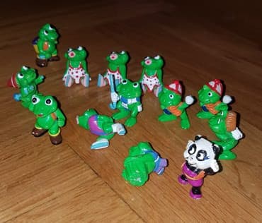 decije harmonike igracke: Kinder igracke frog. Pise Ferrero 1993.godina. Razne. zaba kliza — 2