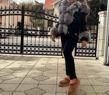 S, Single-colored at lalafo.rs S, Single-colored