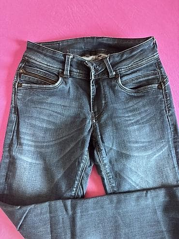 kacket sa ventilatorom: Pepe Jeans ženske farmerke - Model: ravne nogavice, srednji struk - — 2