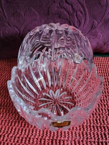 swarovski kristal cena: Satula nova ili dve bombonijera,kristal Zajecar. 70te. Satula ili — 4