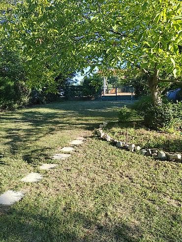 kuće čačak: Porodična kuća sa prostranim dvorištem i zelenilom - Samostalna kuća — 7