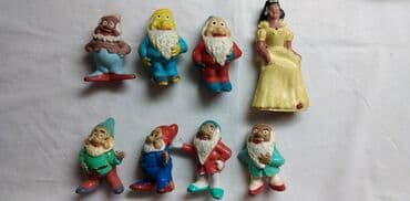lov i ribolov gradiste: Disney Snežana(11,5 cm.) i 7 patuljaka(7 cm.),,od kojih 2 — 2