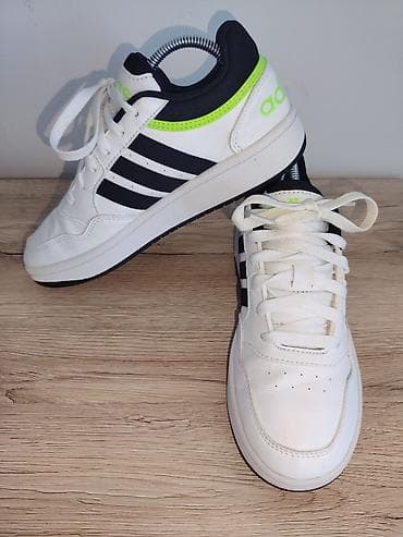 adidas gazelle boot: Adidas kožne patike – bele sa crnim prugama i neonsko‑zelenim — 3