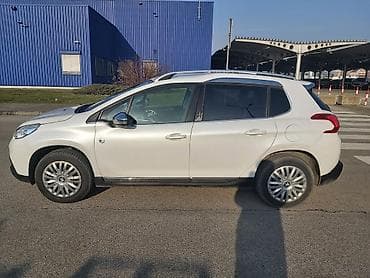 zadnji lonac golf 2: Peugeot 2008: 1.6 l | 2015 г. 194000 km Crossover — 1