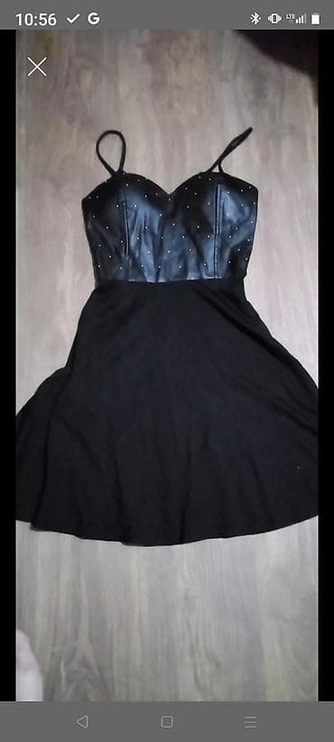 duboke kozne pantalone: Set crnih haljina – elegantni modeli za različite prilike - Haljina — 3