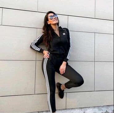 Ženski sportski komplet – gornji deo i donji deo (trenerka) po top — 1