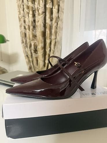 svecane ravne cipele: Nine West salonke - Boja: Dark Red 600 (tamno bordo, lak koža efekat) — 1
