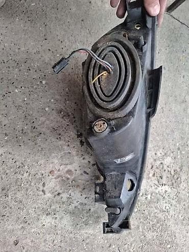 LEVI FAR SA PROJEKTOROM ZA PEUGEOT 206 | far u solidnom stanju