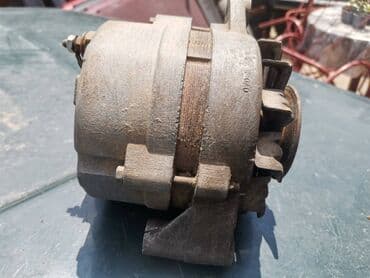 dizalica za auto na vazduh: Alternator Lada 21214i Niva br.3. Polovan, očuvan. Skinut sa — 6