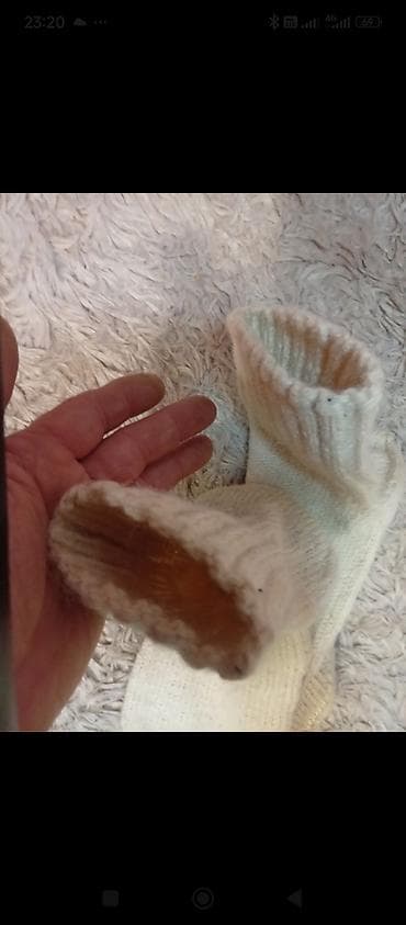 Headgear: Pletenе vunene čarape – ručni rad - Materijal: prirodna vuna, mekana — 7