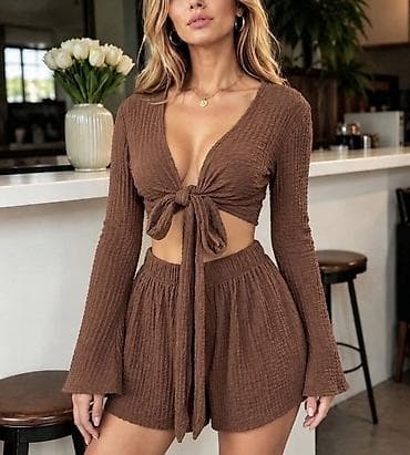 gumeno oko: Komplet bliza crop top na preklop i šorc. -Dvodelni set sa — 5