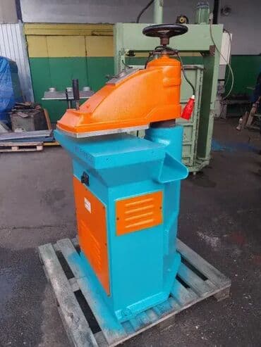 prodaja alata niš: Stanc presa Dimenzija donje ploce:350mm × 750mm Dimenzija gornje — 3