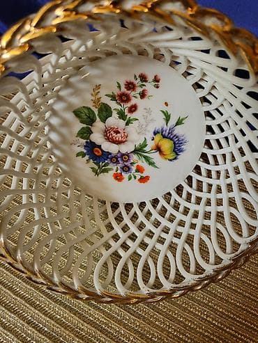 kalendar 1979 godine: Cinija nova iz 70ih.godina Cluj porcelanska. Nova porcelanska cinija — 5