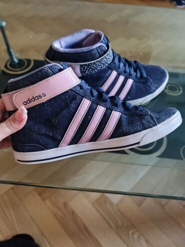 vm nike: Adidas, 39 — 4