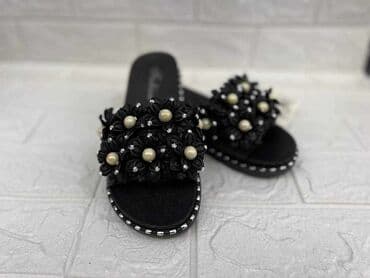 najk papuče: 36-40
1600 din
Roba sa kosova — 2