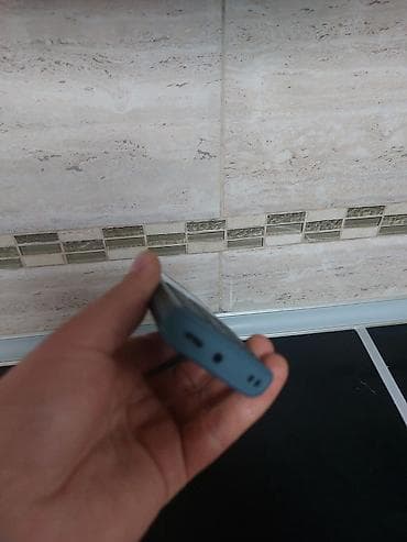 s link slusalice: Nokia klasični mobilni telefon sa fizičkom tastaturom Karakteristike — 6