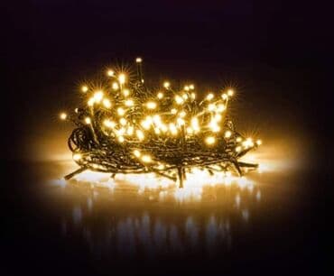 lampice za novu godinu: Lampice
10m-1200din
20m-1700din
30m-2200din
40m-2900din
50m-3200din
10 — 2