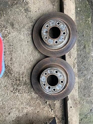 DISKOVI E90,E87 2.0D ZA BMW 320, 318, 118 . OD 2004. DO 2010. GOD na lalafo.rs DISKOVI E90,E87 2.0D ZA BMW 320, 318, 118 . OD 2004. DO 2010. GOD