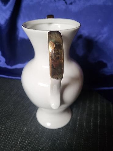 mojca trosed cena: Vaza 70te Zajecar porcelan. Vaza porcelanska perfektna,pozlata — 4