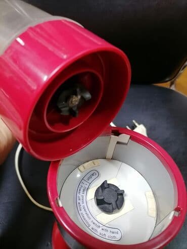 beauty blender cena: Blender 500w manji Fišer Nemačka sa jednom posudom
 Mirjevo — 8
