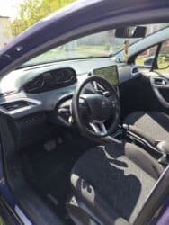 Peugeot 2008: 1.6 l | 2014 г. 166000 km SUV/4x4