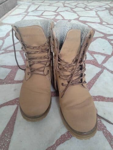 kupaci jednodelni za punije: High boots, 38 — 5