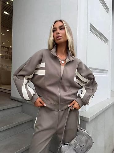 blondy sakoi: 08. Komplet trenerka koja ce vas oduševiti💫 Vel: S M L XL Cena : 3.800 — 9