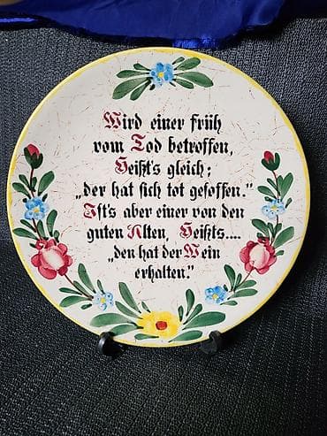 Tanjir nov za na zid rucni rad,rucno oslikan Zell iz 70,80te. Tanjir na lalafo.rs Tanjir nov za na zid rucni rad,rucno oslikan Zell iz 70,80te. Tanjir